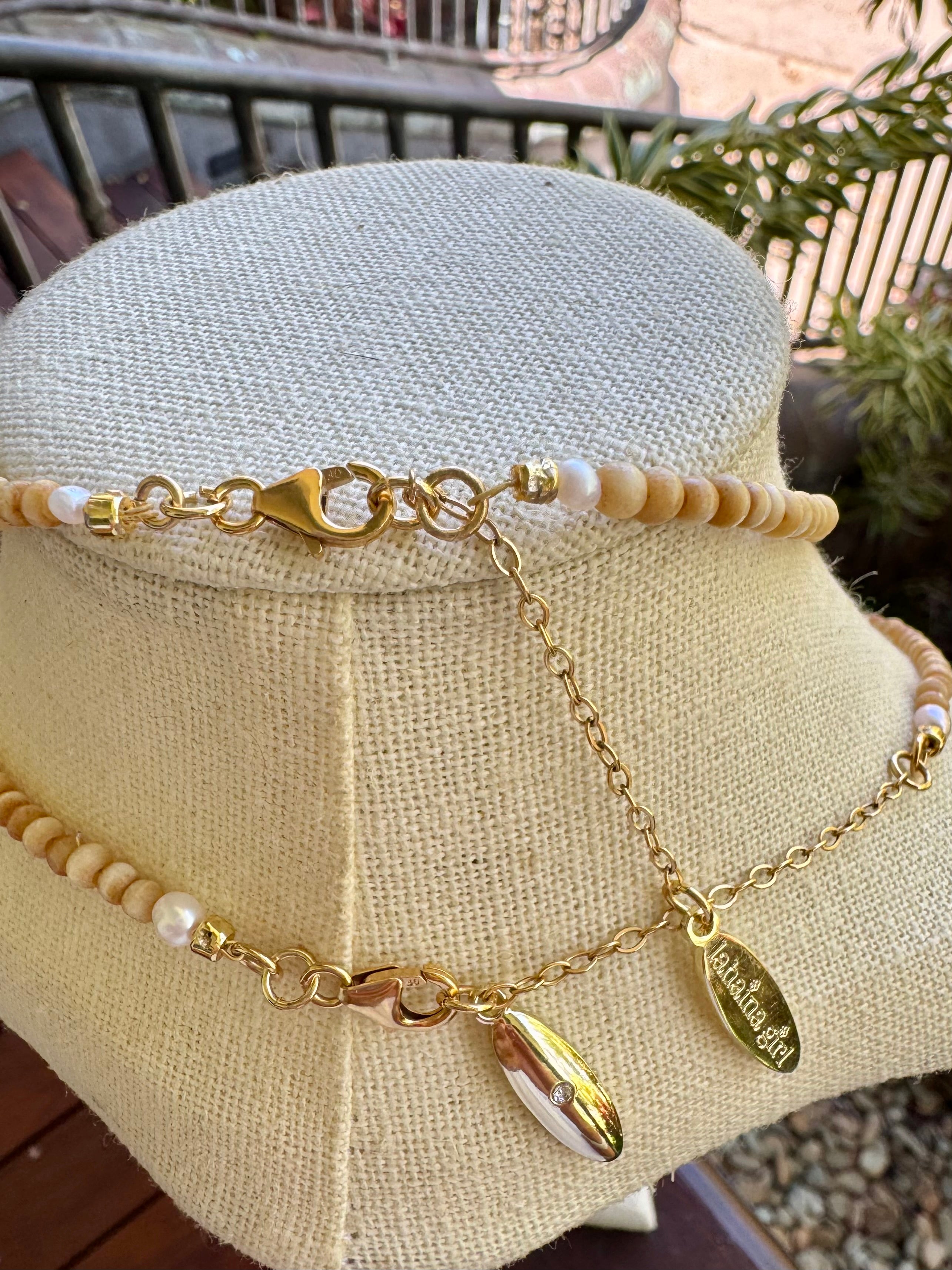 "All about Blondes" Necklace