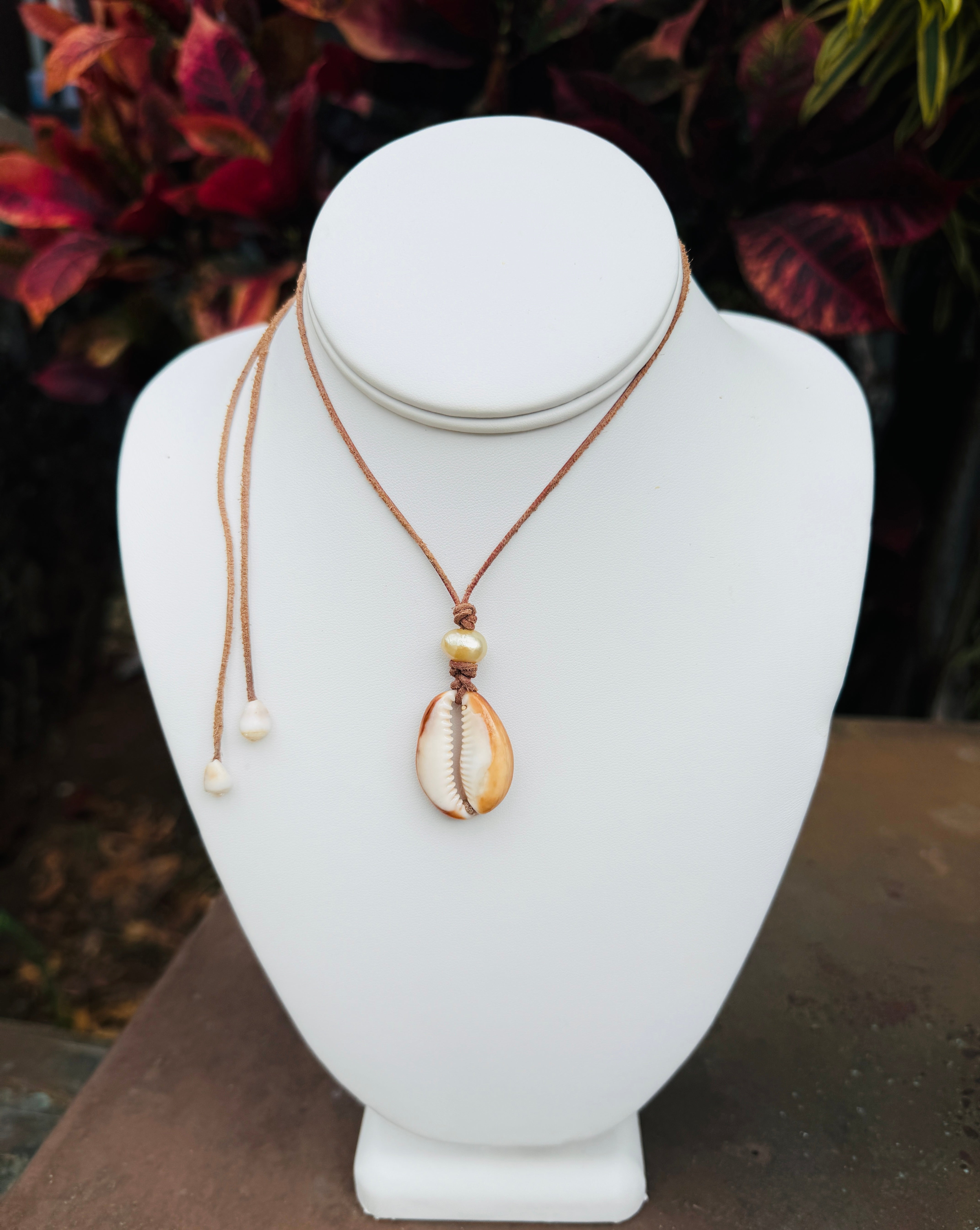 White smiling teeth and pearls